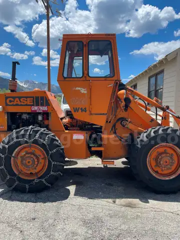 1975 Case W14 Loader