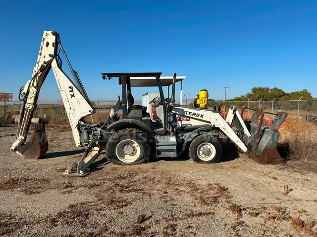 2008 Terex TX870B Backhoe