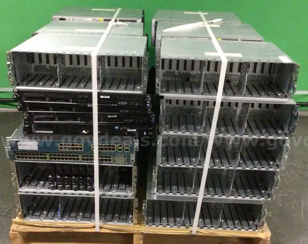 Lot of Approx. (33) Servers