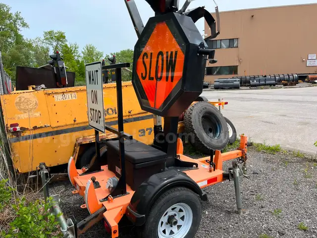 Safetytechinc AF76 Automatic Flagger- Trailered