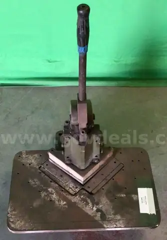 Di-Acro Notcher No.1 Sheet Metal Corner Cutter