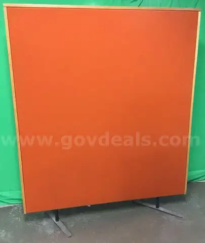 Lot of (2) Partitions