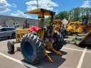 1990 Massey Ferguson 383