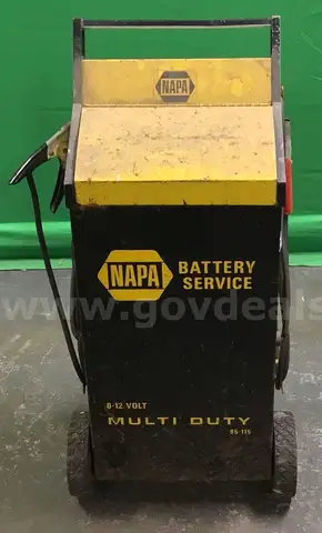 NAPA Battery Charger