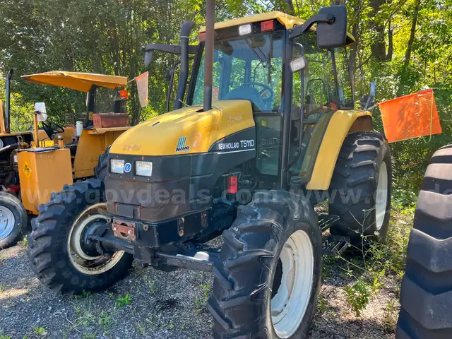 New Holland TS110 Tractor
