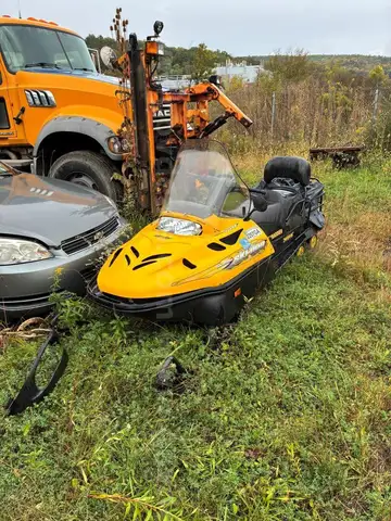 2005 Ski Doo Snowmobile
