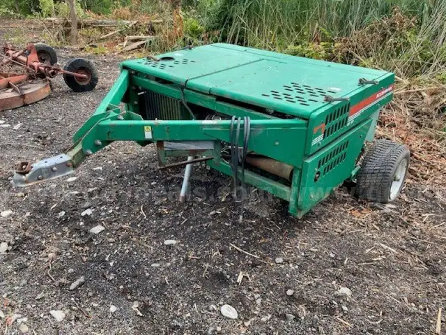 1996 Cushman GA60 Aerator