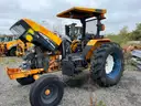 2004 New Holland TLD0 Tractor