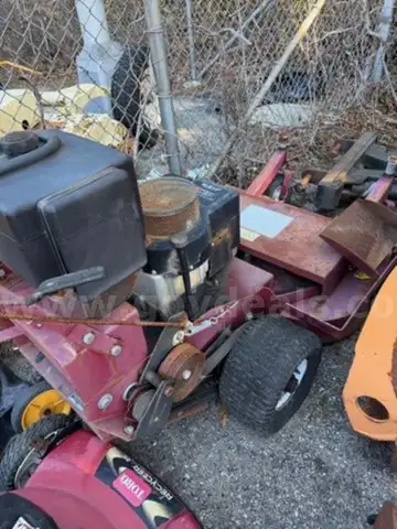 1998 Giantvac M3612 Mower
