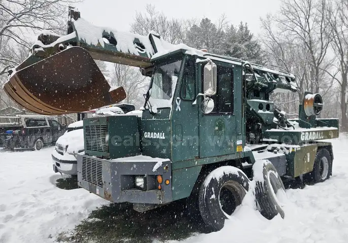 1995 Gradall G3WD Excavator