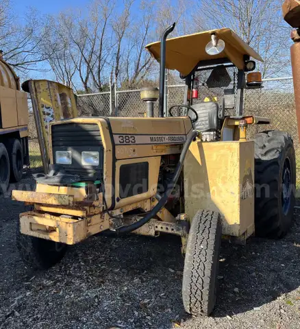 1990 Massey Ferguson 383 Tractor Right Side Flail and Rear Flail