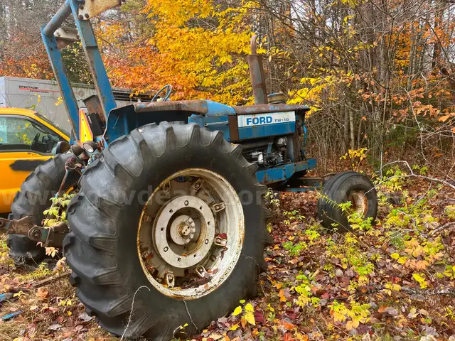 Ford TW-10 Tractor