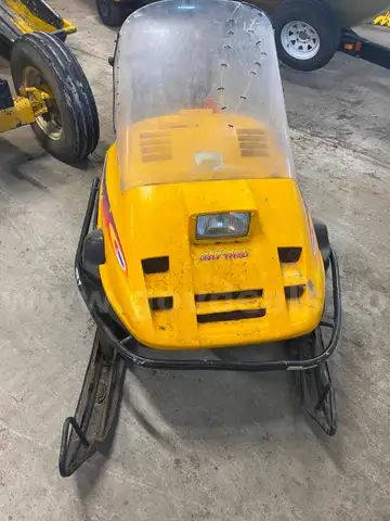 2002 SkiDoo Tundra Snow Mobile