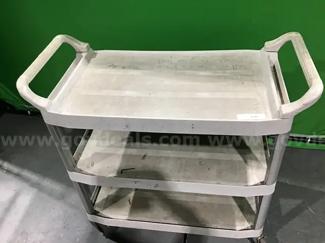 Rubbermaid Cart