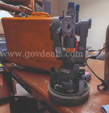 Wild Heerbrugg T2 Transit Level with Case