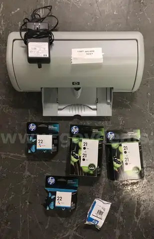 HP Deskjet 3915 Printer with cables and (5) Ink Cartridges