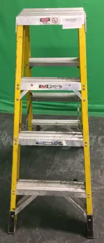 Fiber Ladder  4 Ft.