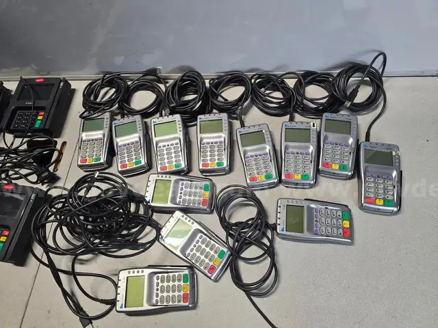 Lot of Card Payment Terminals &#x2013; Verifone, Ingenico, Hypercom, Equinox &#x2013; All Working