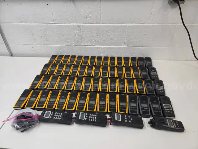 Lot of 60 Harris Radios &#x2013; XG-75, P7300, P7100ip &#x2013; Mixed Colors &#x2013; Tested Working
