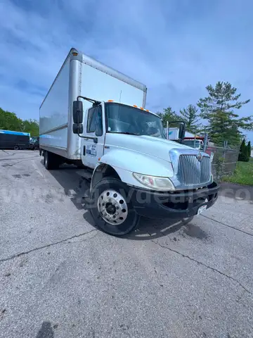 2014 International 4300 Box Truck