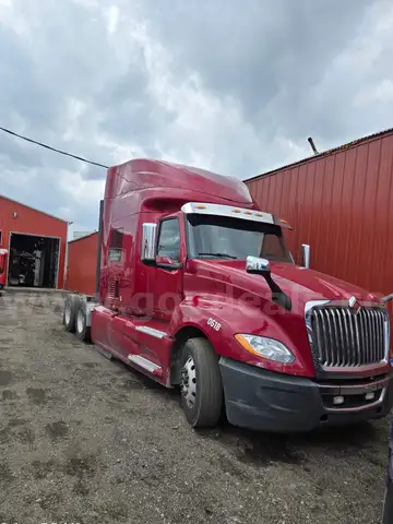 2018 International LT625