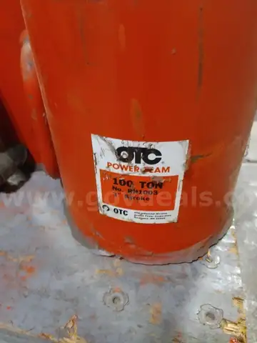 5 100-ton jack WEIGHT 700LBS RCH1003 3 STROKE