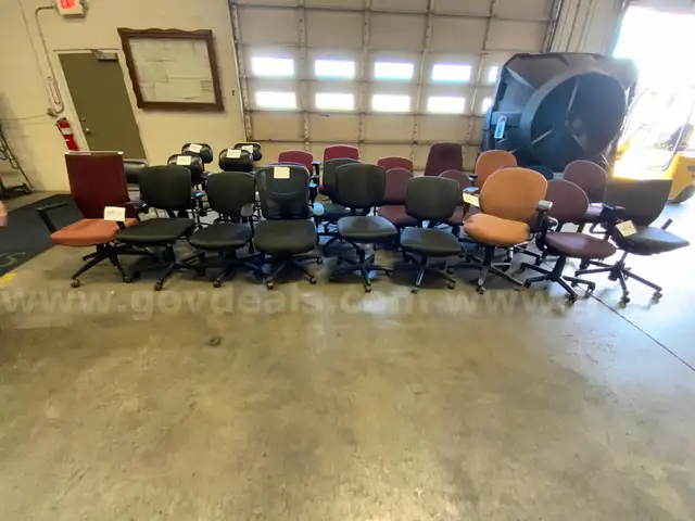 USED ROLLING CHAIRS