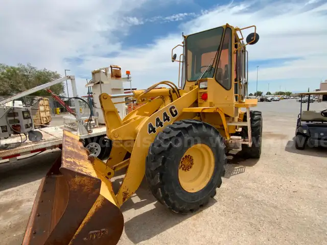 USED  1995   BUCKET LOADER