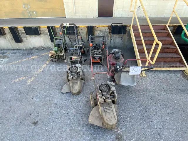 USED MOWERS