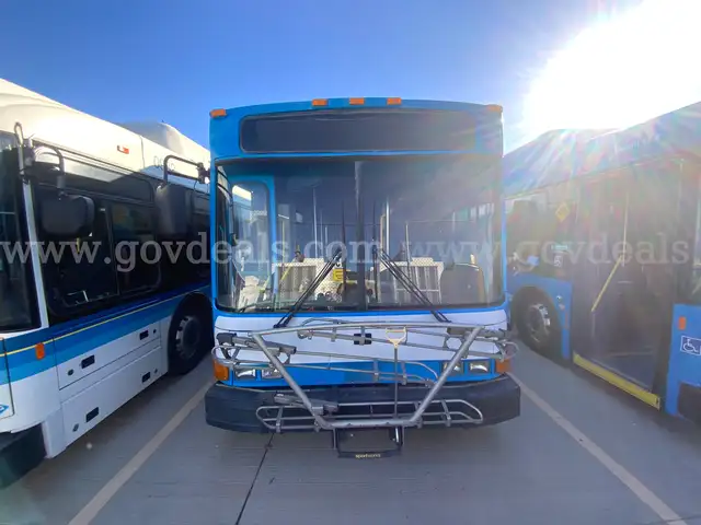 USED 2007 NABI BUS