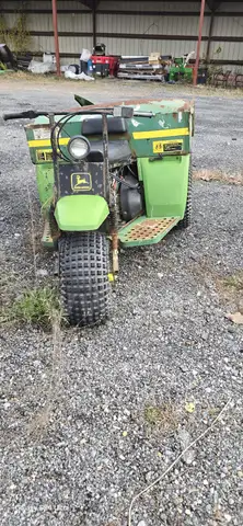 John Deere AMT 600
