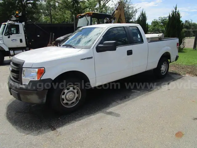 2013 Ford F-150 EXTENDED CAB PICKUP 4-DR, 3.7L V6 DOHC 24V.  2WD