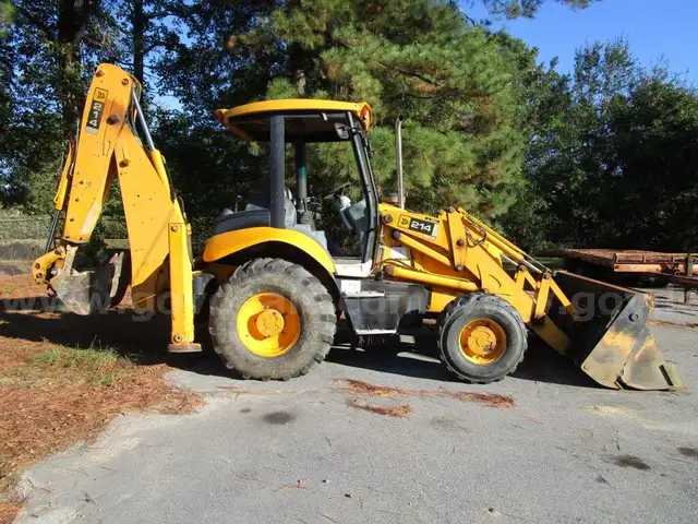 2007 JCB  214-4T    4x4 Backhoe/Loader  Open Canopy w/ Windshield  **please read description**