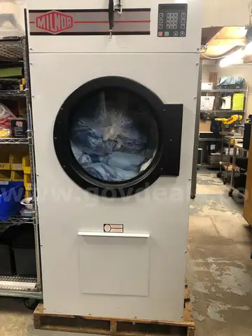 Milnor M50V 50-lb OPL Dryer