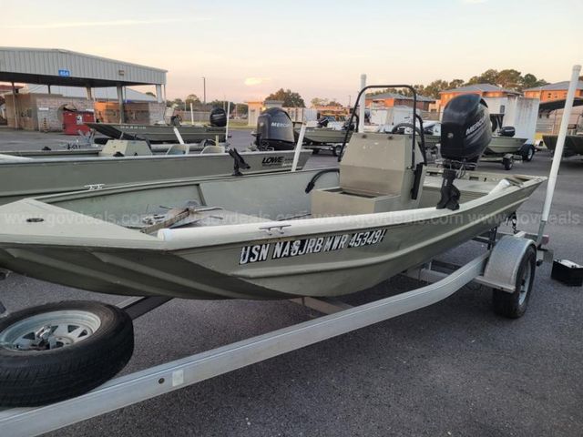 2008 ROUGHNECK R1756VTC 18 FOOT JON BOAT | AllSurplus