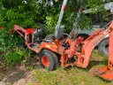 Kubota BX24 Front End Loader &#x26; Back Hoe