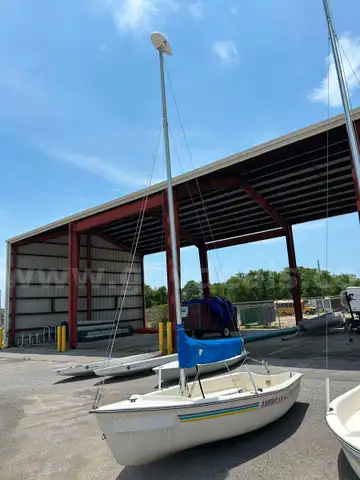 American 14.6&#x2019; sailboat