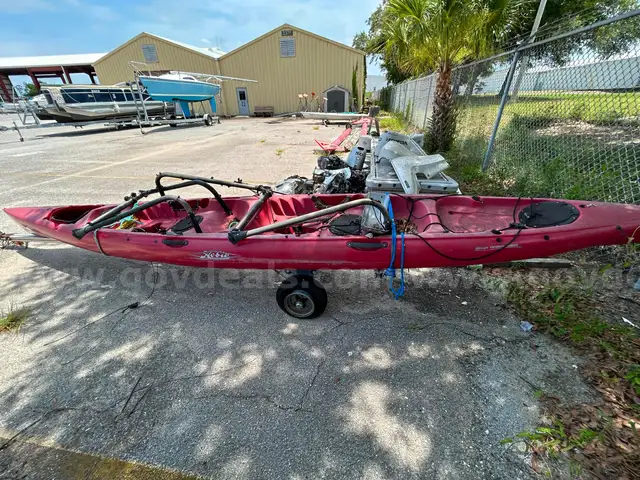 Hobie Mirage Adventur Single 18FT Kayak with Trailer