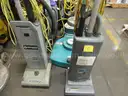 #3946 (22) Broken/Parts only Floor Scrubbers/Buffers/Vacuums