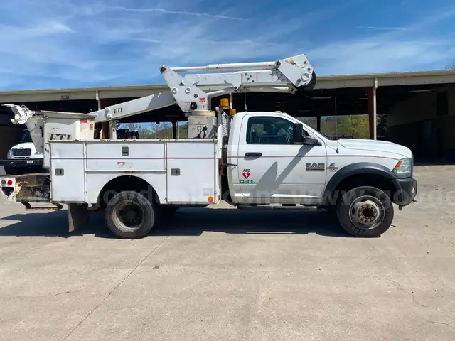 2013 RAM 5500 Bucket Truck