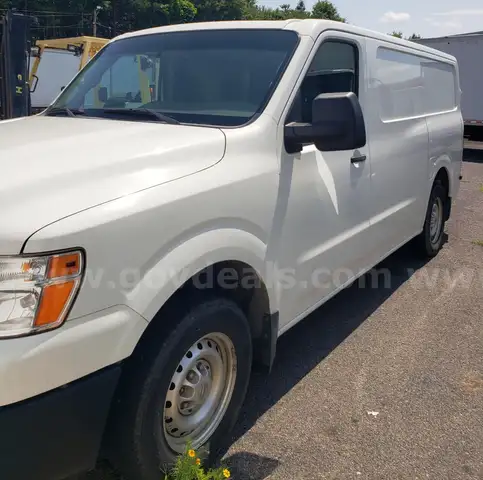 2016 Nissan NV Cargo 2500 HD SV V6