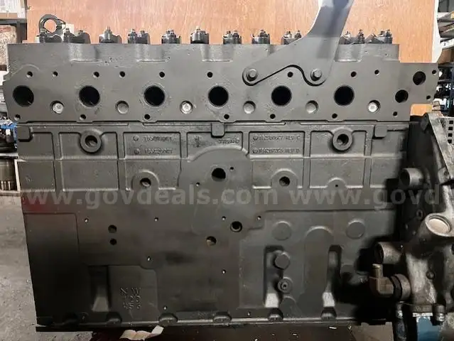 International Diesel Engine 7.6L DT466 Max Force Long Block
