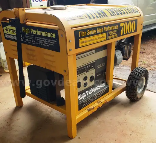 Titan High Peformance 7000 watt 110 /220 volt Portable GeneratorTitan High Peformance 7000 watt 110 /220 volt Portable G
