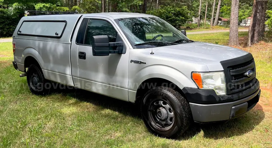 2014 Ford F-150 XL 8 ft. Bed 2WD