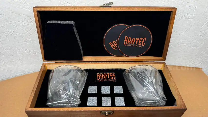 Lot of 9 NEW Premium Whiskey Set - Shipping Available