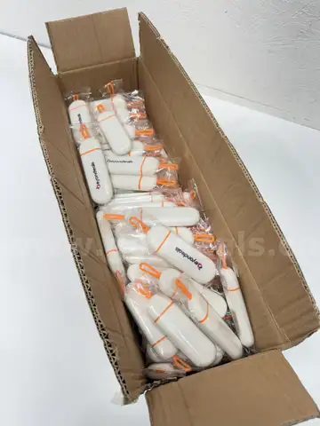 Brand New - Lot of 100 Beyondeals Portable Pills Box - 10cm - 33g - White - Shipping Available