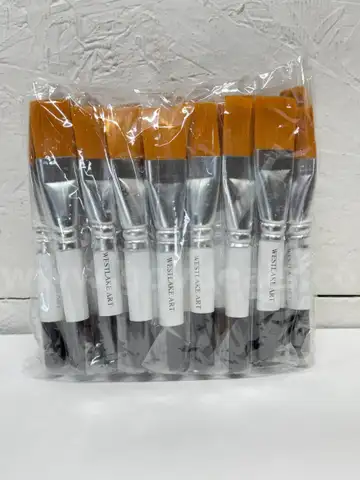 Brand New - Lot of 30 Westlake Art Flat Paint Brushes - Shipping Available