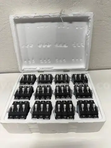 Sensata LELK1-1RS4-30452-50 - 50 AMP BREAKER BULLET TYPE WHITE HANDLE - 36PCS