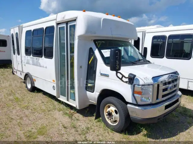2017 Ford Econoline