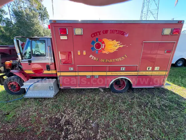 2007 International 4300 Ambulance Medtec Body